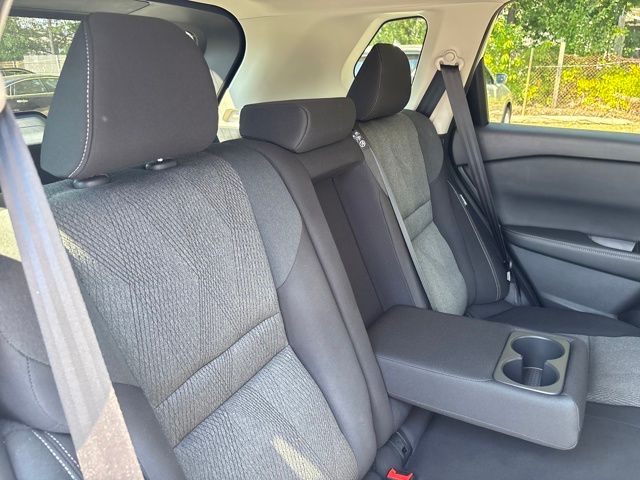 2024 Nissan Rogue SV photo 21