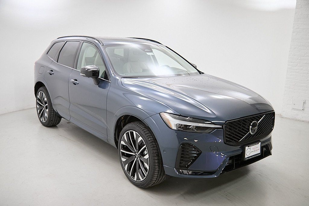 2026 VOLVO XC60 - Image 2