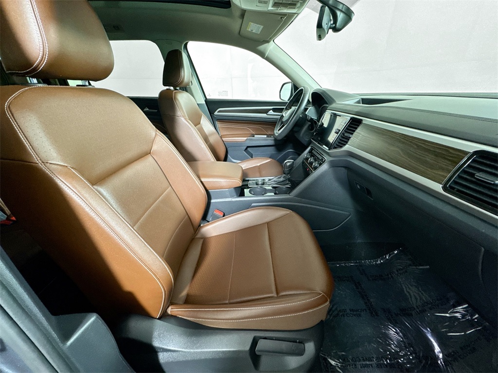 2022 Volkswagen Atlas V6 SE Technology photo 10