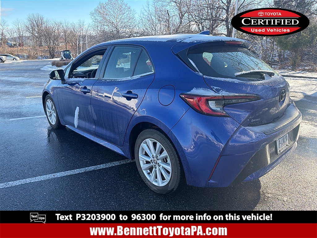 2023 Toyota Corolla Hatchback SE's photo