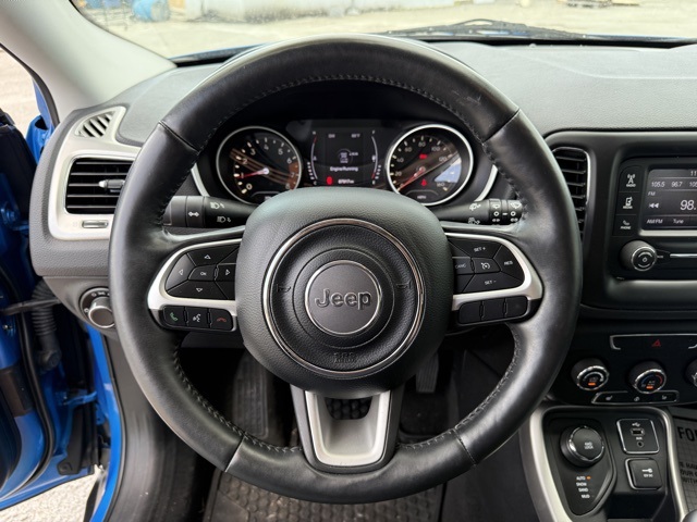 2017 Jeep Compass Sport photo 11