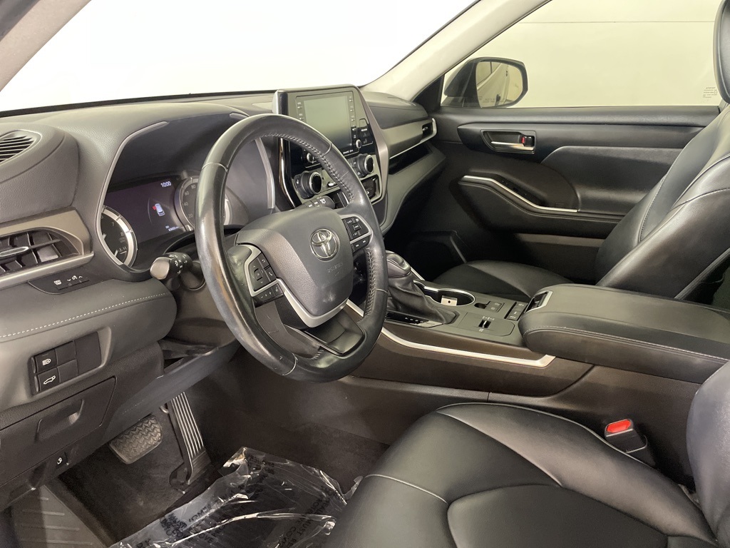 2022 Toyota Highlander XLE photo 19