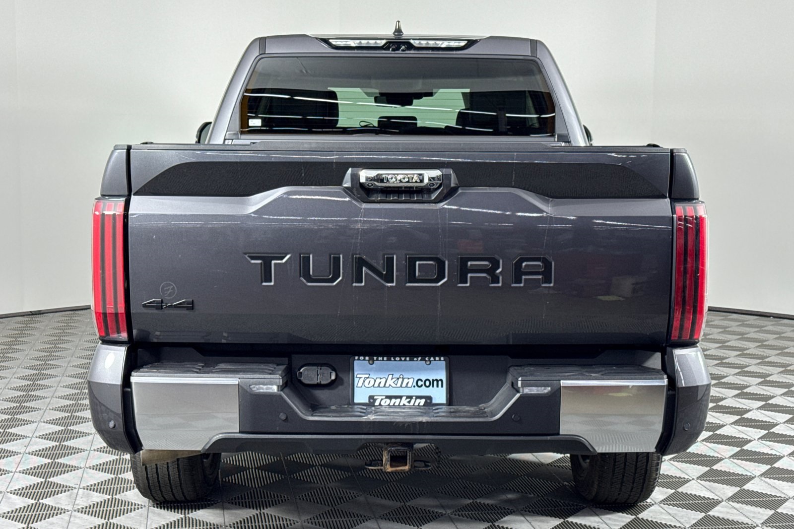 2022 Toyota Tundra Limited photo 5