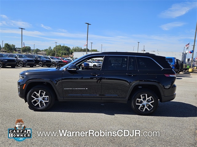 2025 Jeep Grand Cherokee Limited photo 4