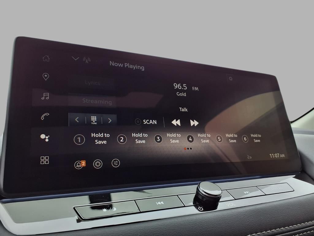 2026 Nissan Rogue Platinum photo 2