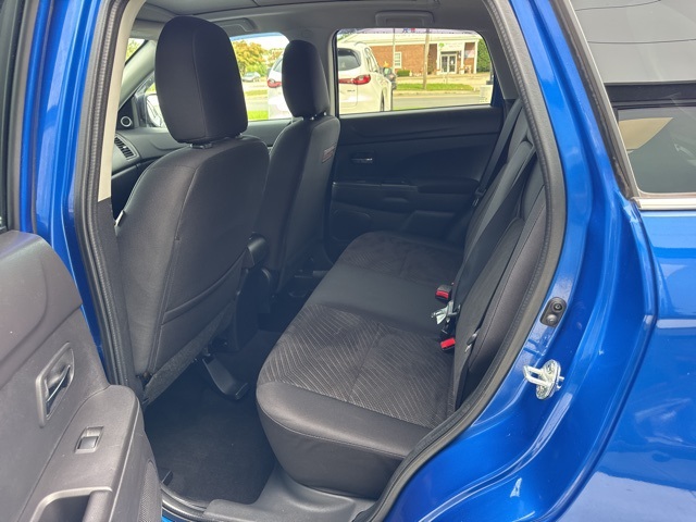 2015 Mitsubishi Outlander Sport SE photo 11