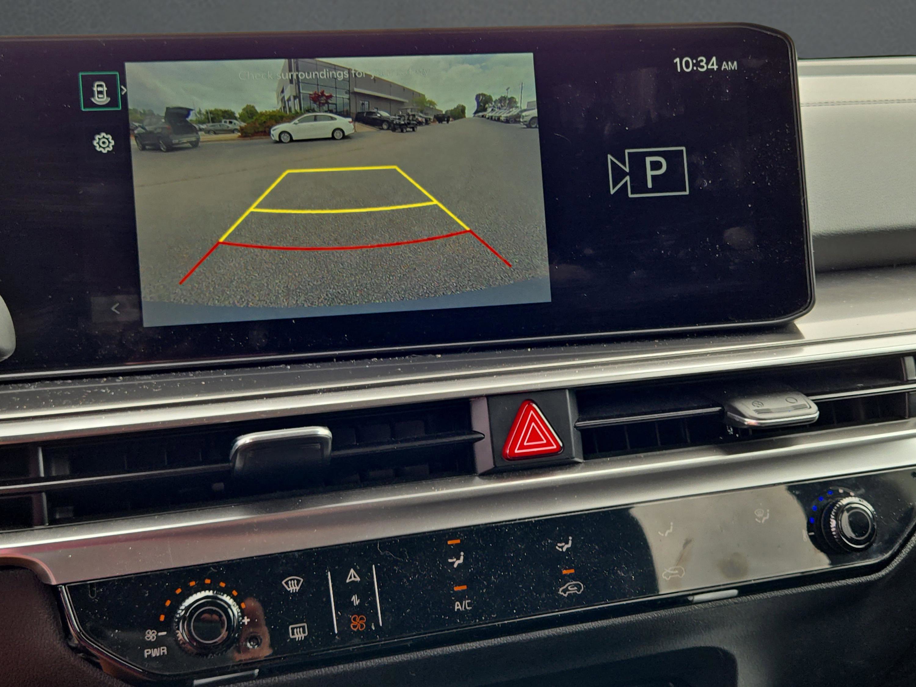 2025 Kia Sorento LX photo 19