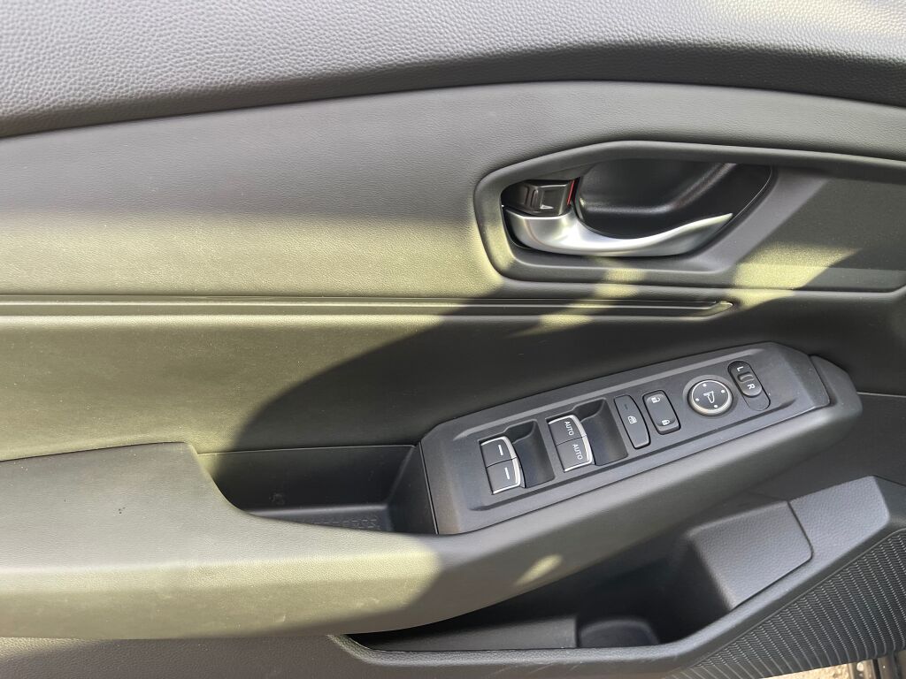 2024 Honda Accord EX photo 6