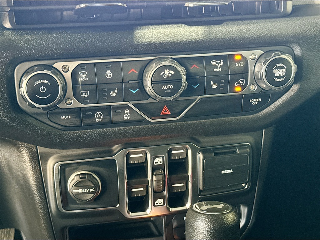 2025 Jeep Wrangler Sport S photo 14
