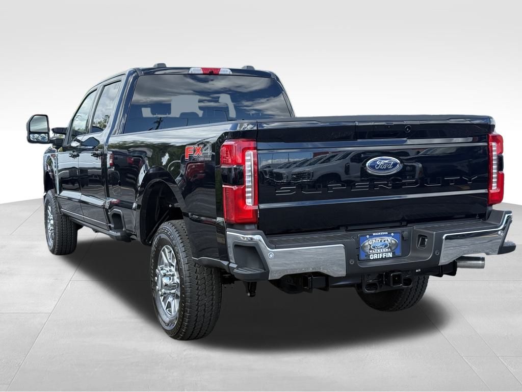 2026 Ford F-350 Lariat photo 8