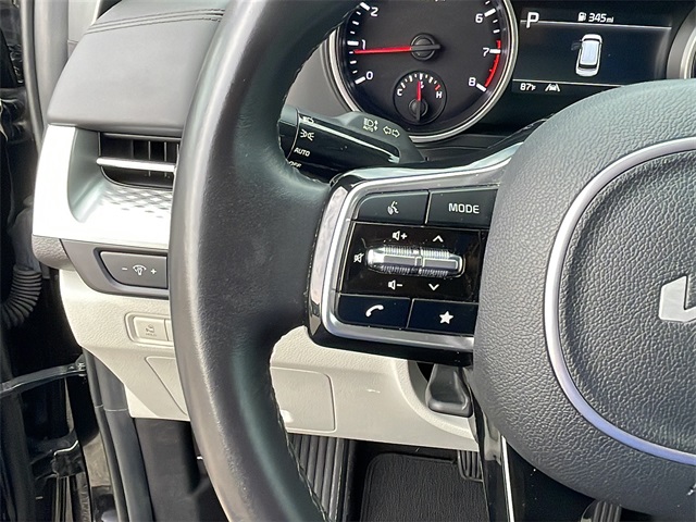 2024 Kia Carnival LX photo 25