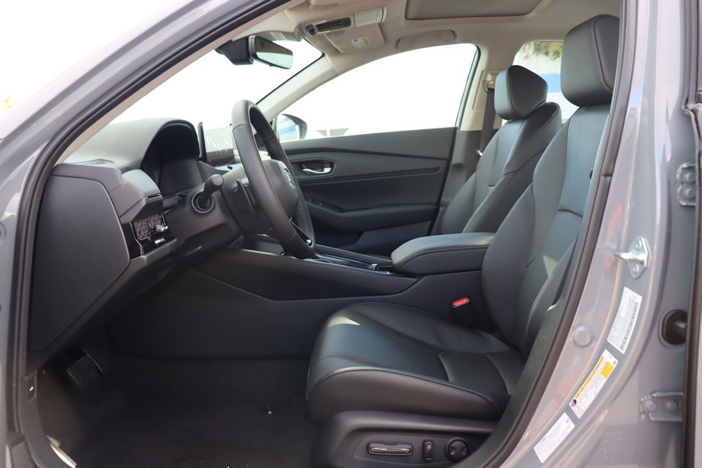 2025 Honda Accord EX-L photo 27