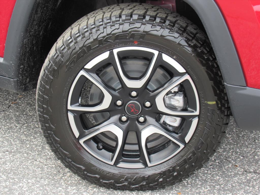 2026 Jeep Compass Trailhawk photo 3