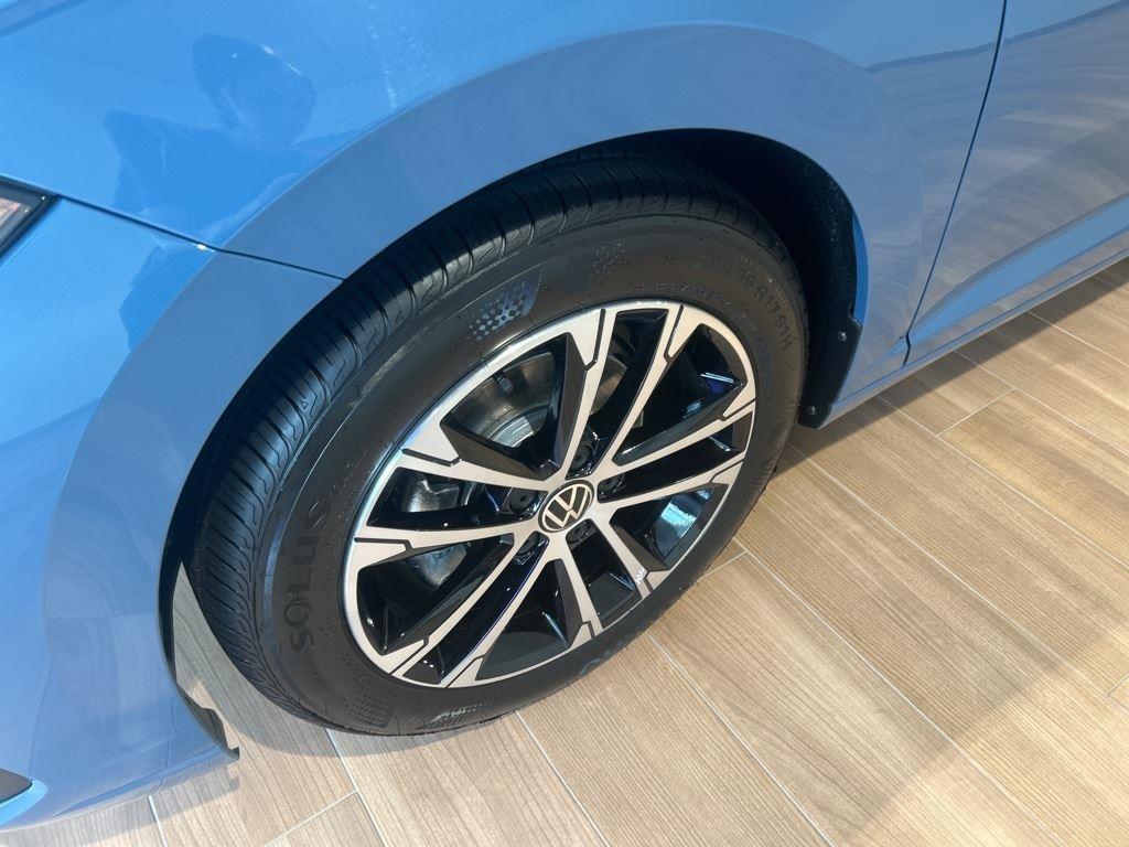 2025 Volkswagen Jetta 1.5T Sport photo 2