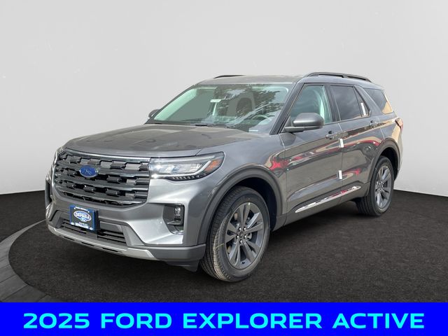 2025 Ford Explorer Active's photo