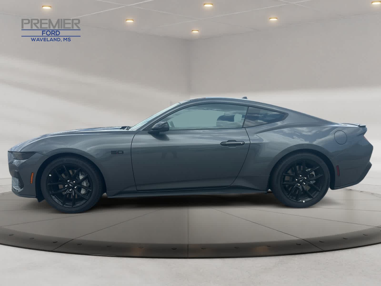 2025 Ford Mustang GT Premium photo 2