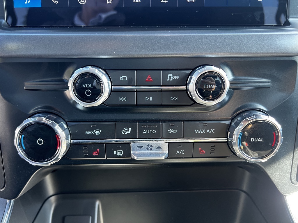 2025 Ford F-150 XLT photo 9