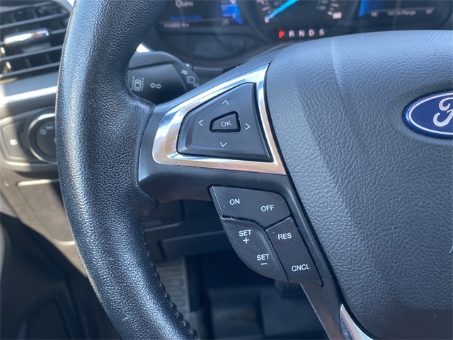 2021 Ford Edge SEL photo 23