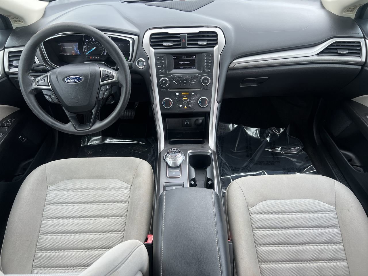 2017 Ford Fusion S Hybrid photo 11