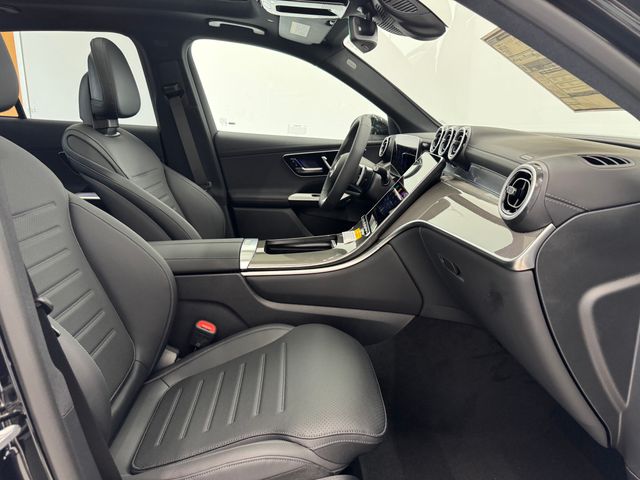 2025 Mercedes Benz GLC 300 4MATIC photo 10