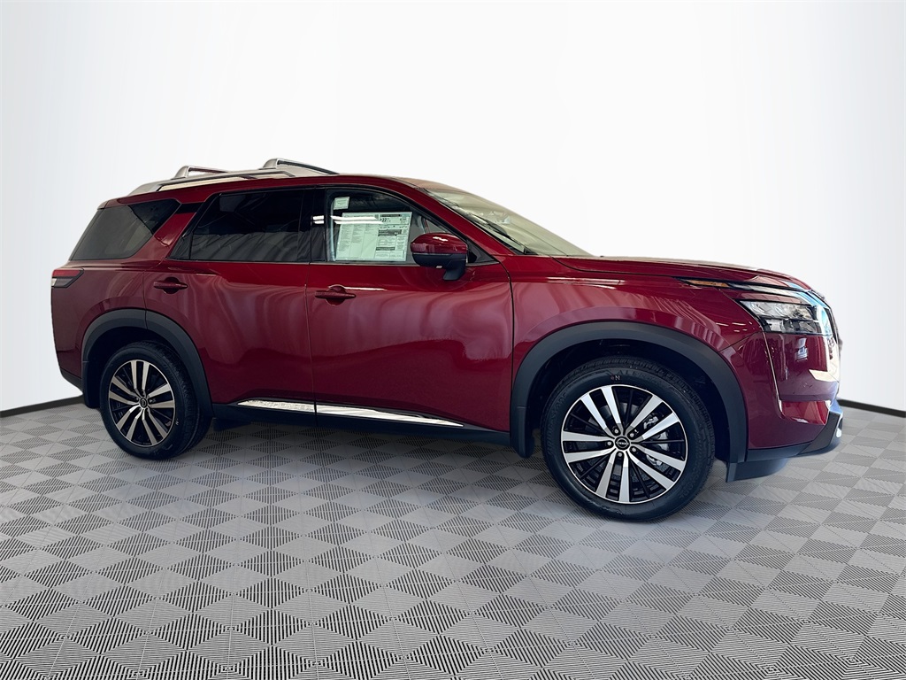 2025 Nissan Pathfinder Platinum photo 4