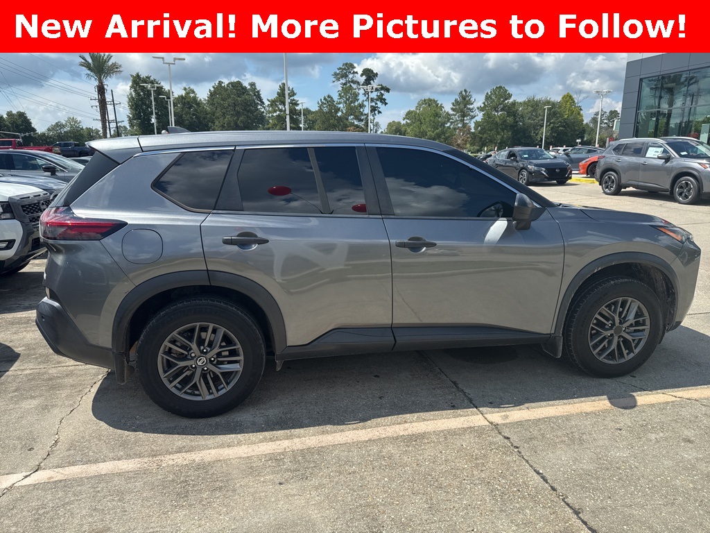 2021 Nissan Rogue S photo 2