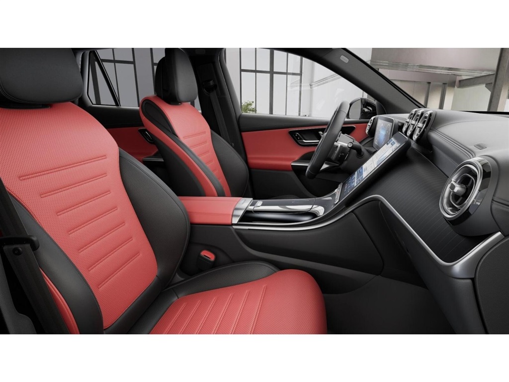 2026 Mercedes Benz GLC 300 4MATIC photo 4