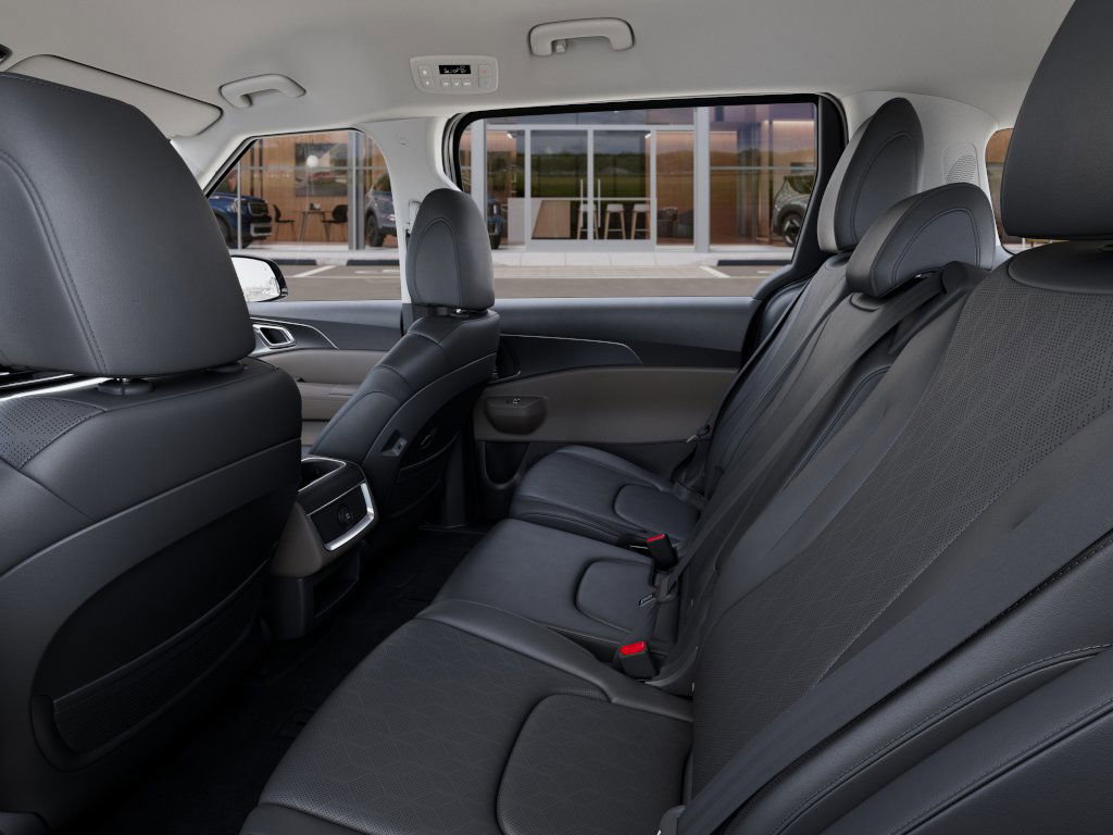 2026 Kia Carnival LXS photo 18