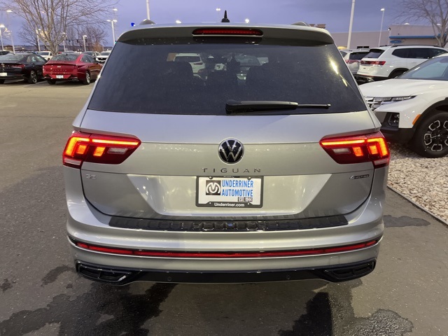2024 Volkswagen Tiguan SE R-Line Black photo 4