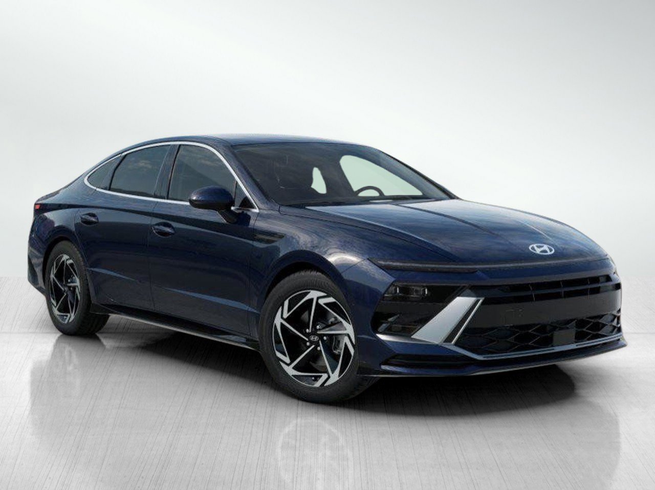 2026 Hyundai Sonata SEL Sport photo 2