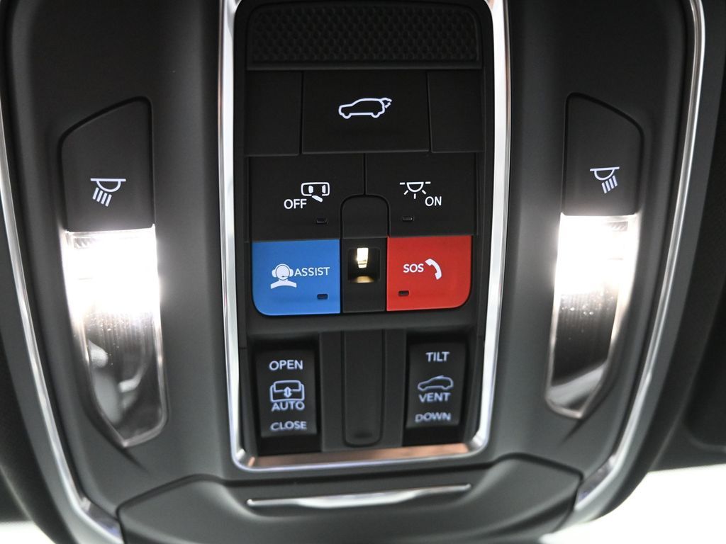 2025 Jeep Grand Cherokee Laredo X photo 15