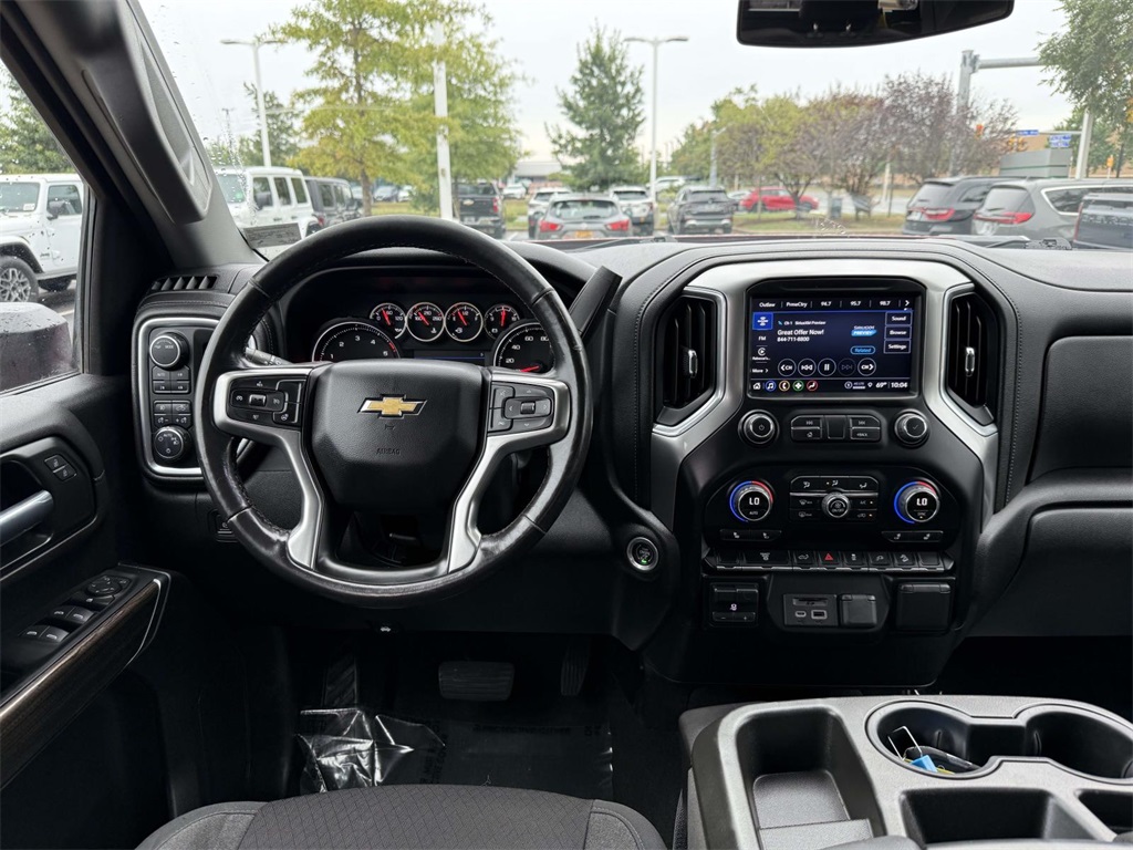 2022 Chevrolet Silverado 2500HD LT photo 17