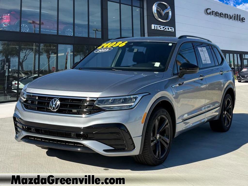 2023 Volkswagen Tiguan SE R-LINE BLACK