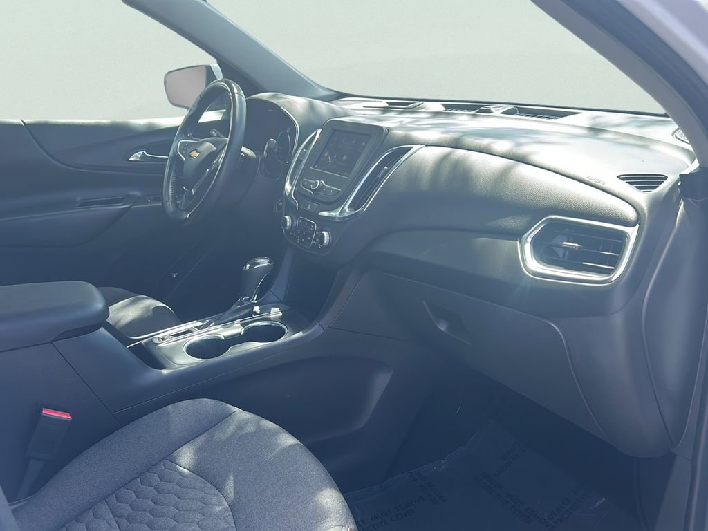 2020 Chevrolet Equinox LT photo 22