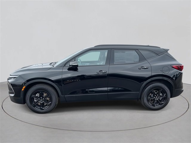 2023 Chevrolet Blazer 3LT photo 2