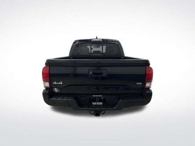 2022 Toyota Tacoma SR photo 10