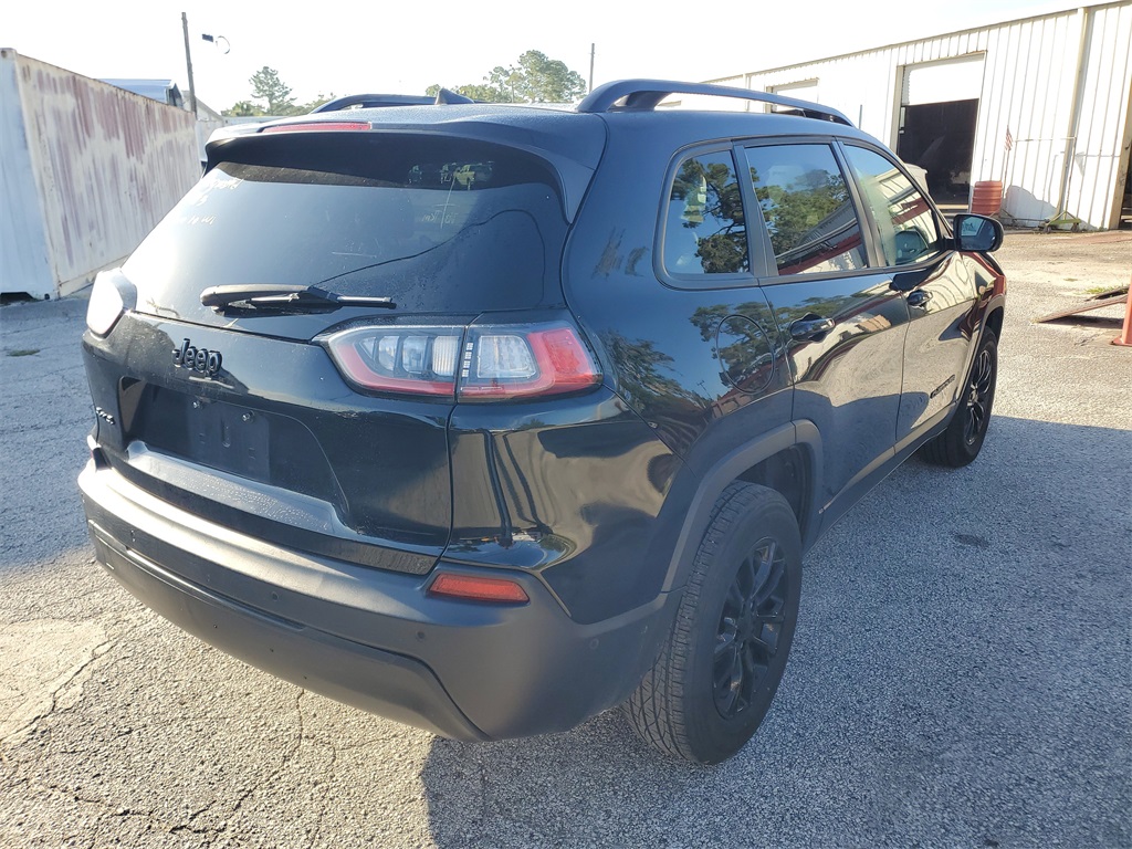 2023 Jeep Cherokee Altitude photo 2