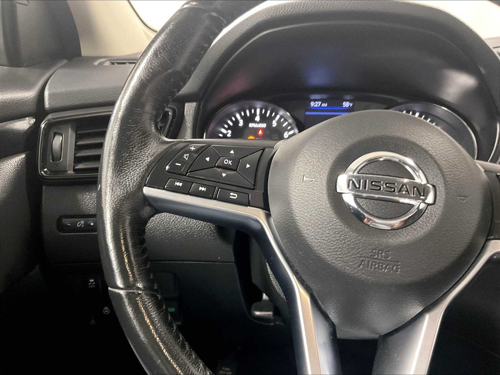 2019 Nissan Rogue Sport SV photo 22