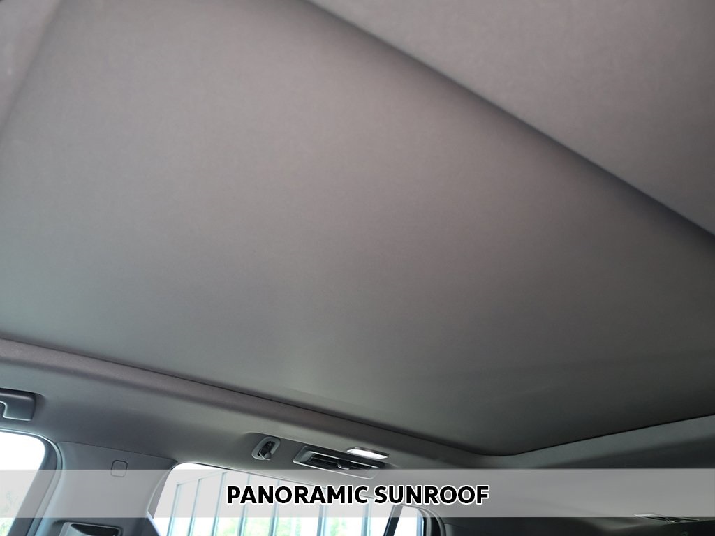 2021 Chevrolet Tahoe Premier photo 3