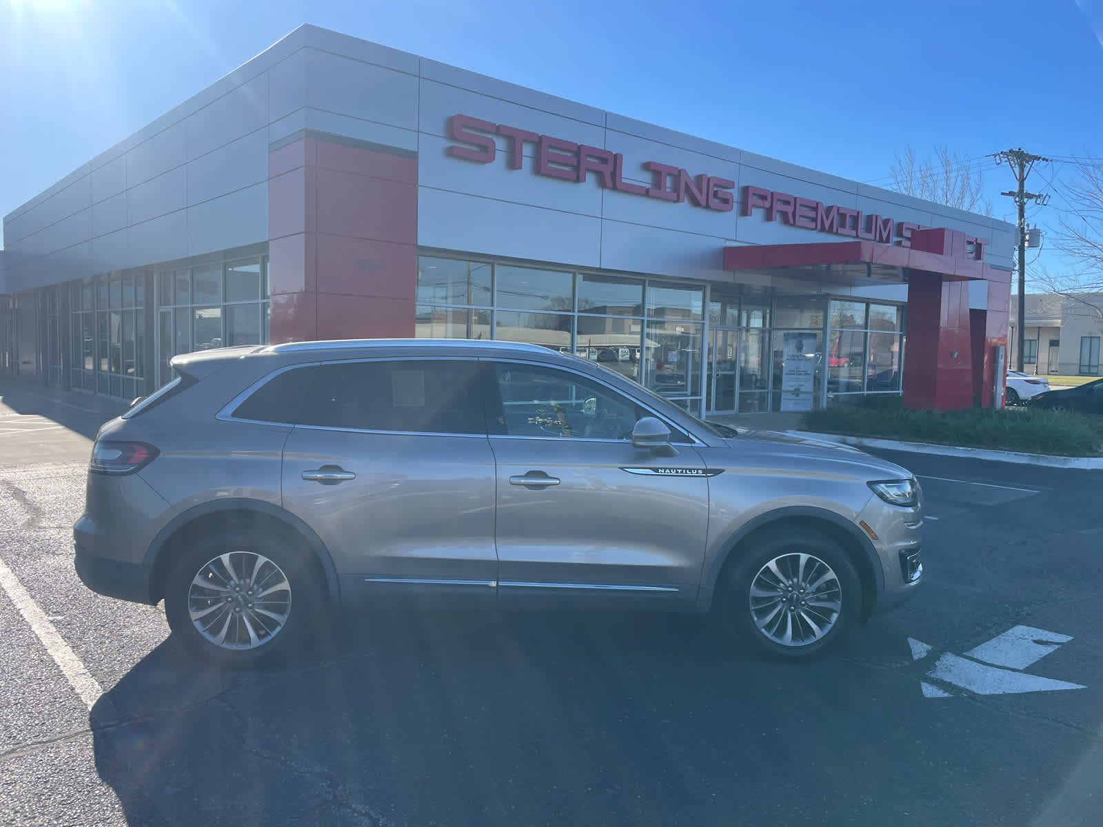 2020 Lincoln Nautilus Reserve's photo