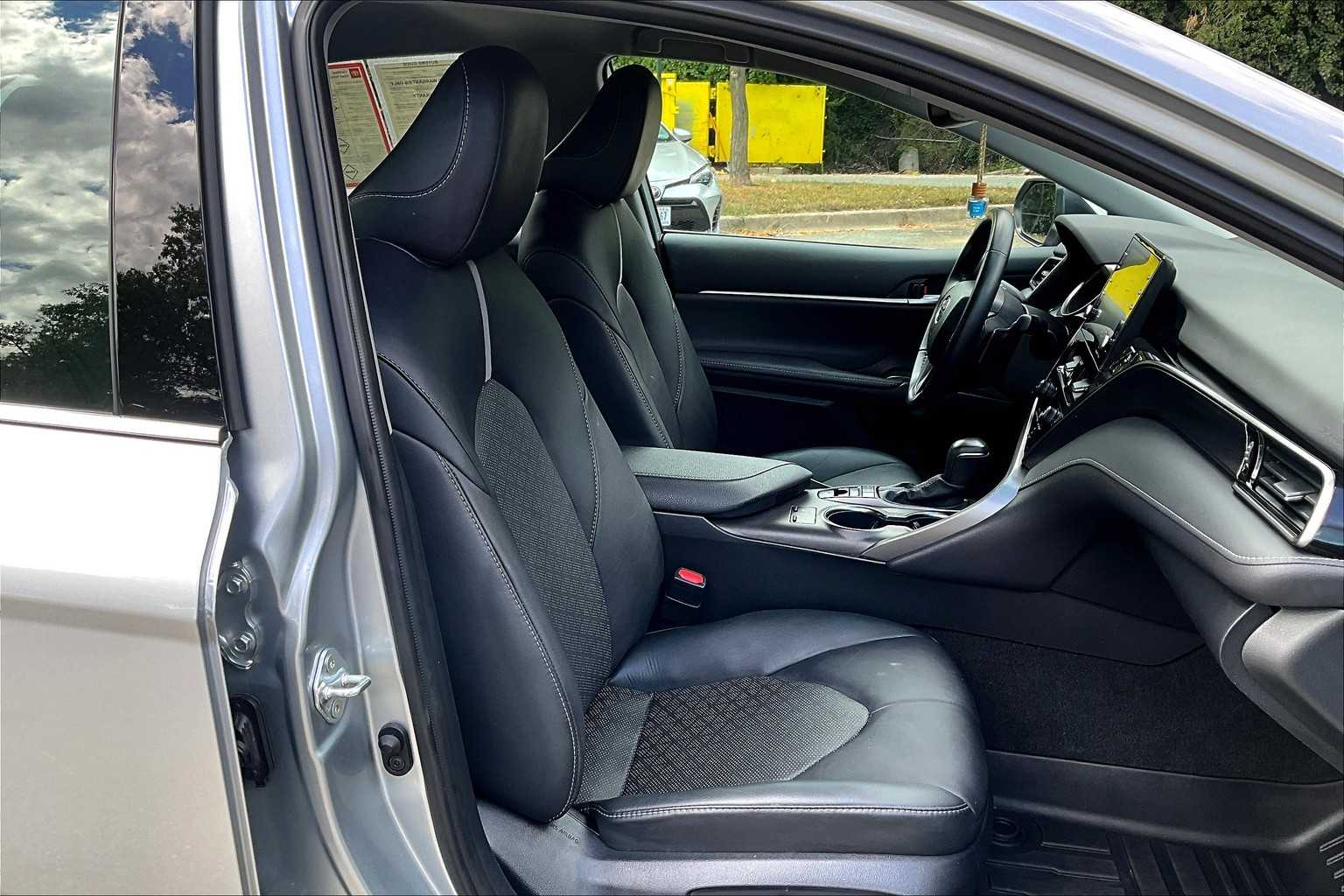 2024 Toyota Camry XSE photo 8