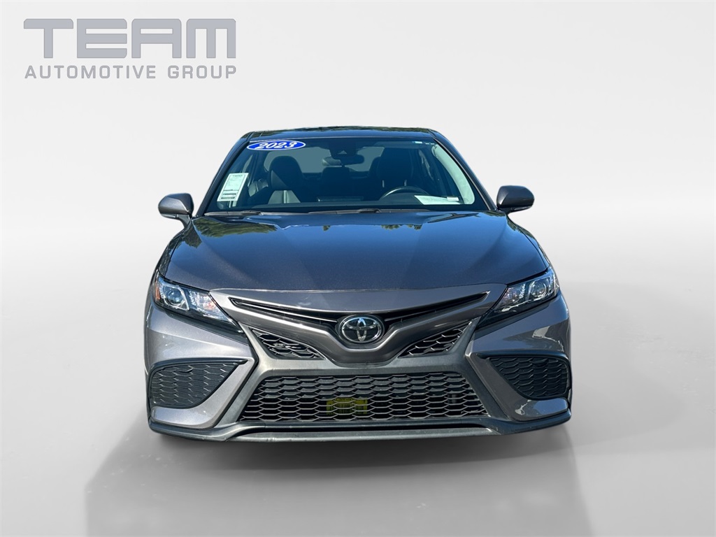 2023 Toyota Camry SE photo 2
