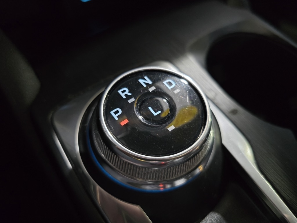 2023 Ford Escape Hybrid ST-Line photo 22
