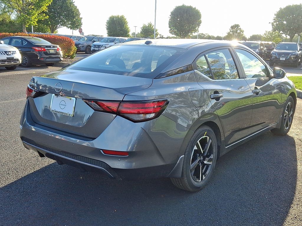 2025 Nissan Sentra SV photo 4