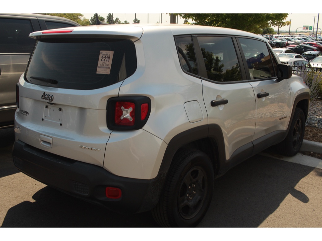 2021 Jeep Renegade Sport photo 4