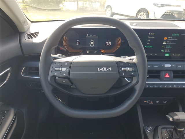 2025 Kia K4 LXS photo 9