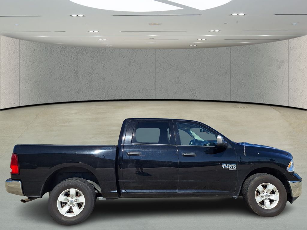 2023 Ram 1500 Classic SLT photo 3