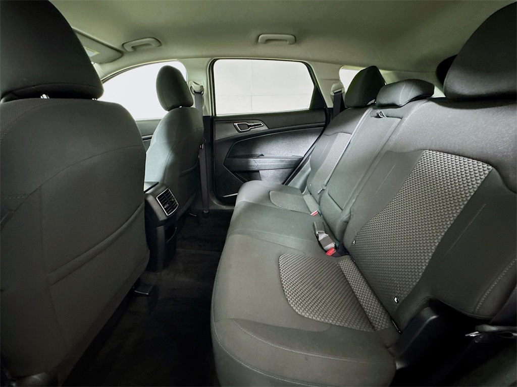 2023 Kia Sportage Hybrid LX photo 14