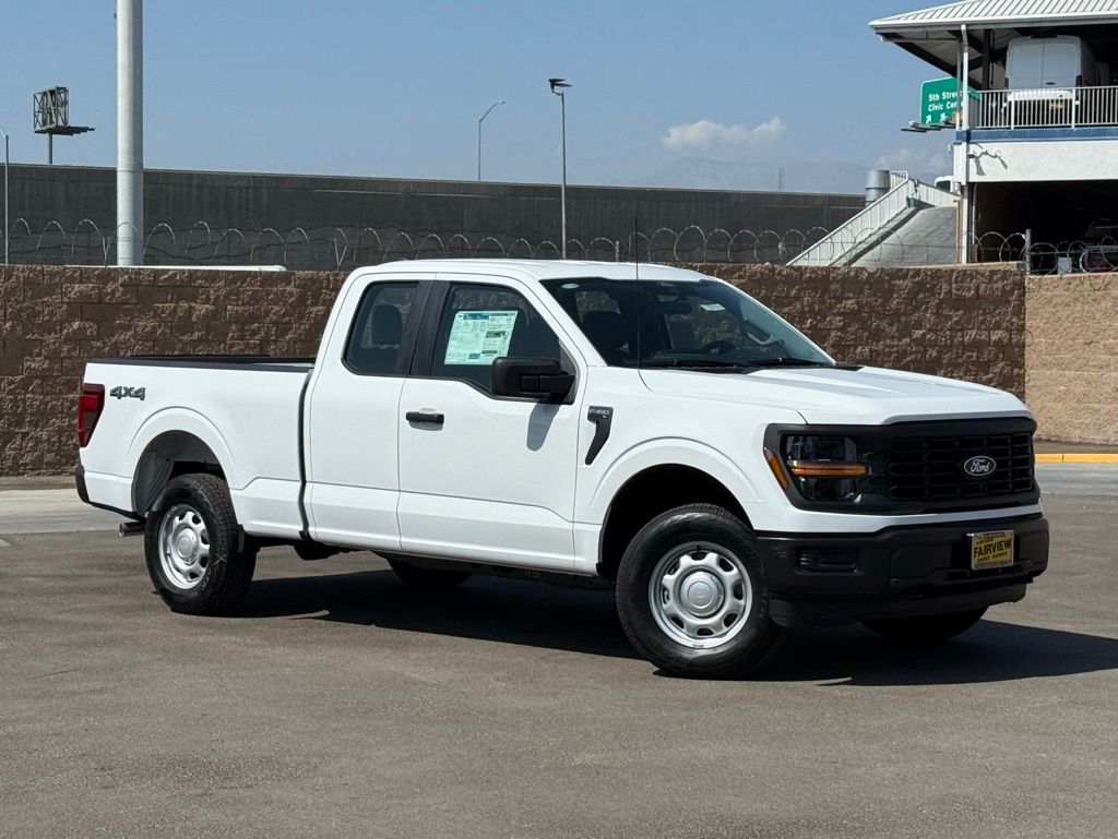2025 Ford F-150 XL's photo