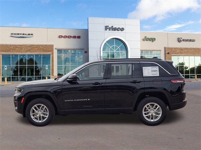 2025 Jeep Grand Cherokee Laredo X photo 4
